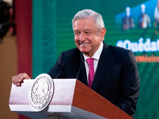 Tiran candidatura a Salgado Macedonio e inicia la mañanera