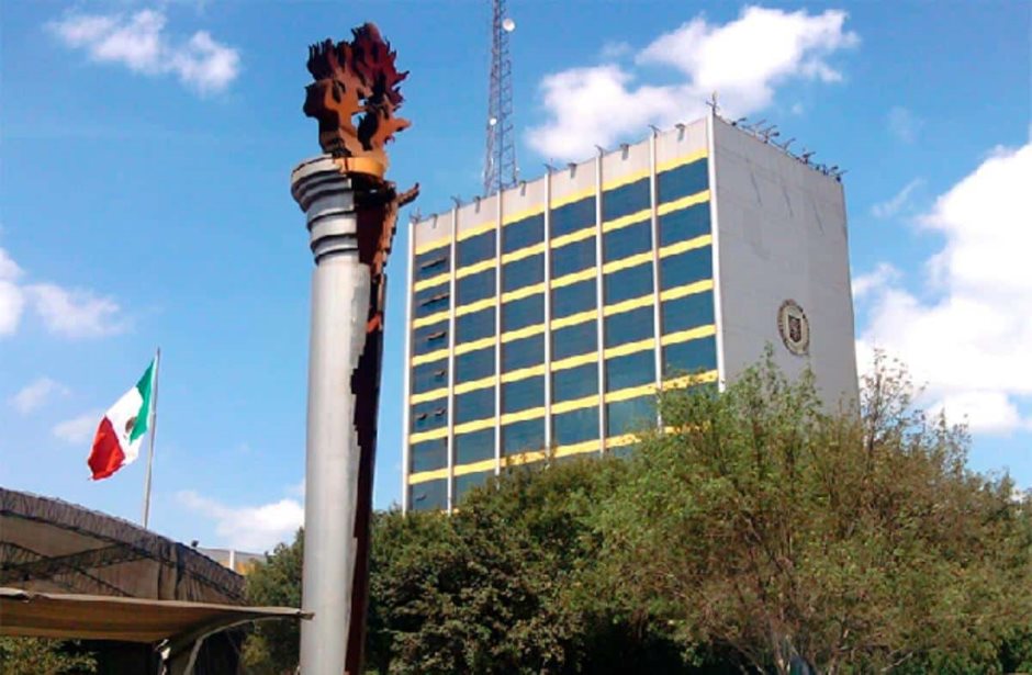 Aparece otra firma fantasma en la UANL; cobra 103 mdp