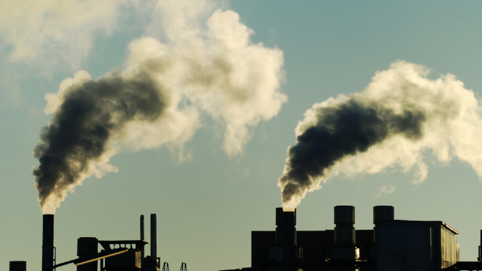 Monterrey por contaminación cayó del segundo al cuarto lugar en competitividad