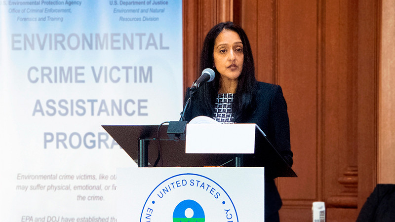 Gobierno de EEUU demanda a Texas por instalar boyas en el Río Grande