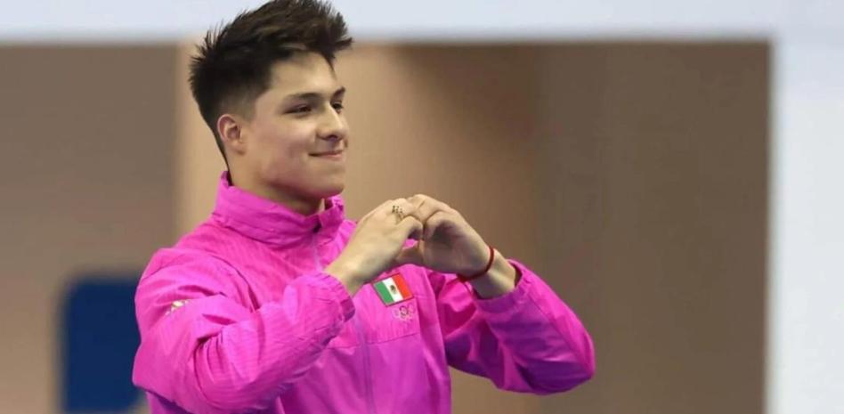 Osmar Olvera avanza a la final en la Copa del Mundo de Clavados