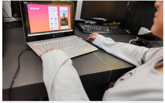 Están ligados score crediticio y posibilidades de tener pareja