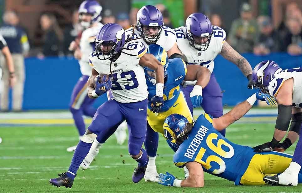 Es Jones finalista del premio Homenaje al Servicio de la NFL