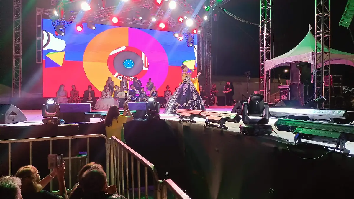 Con misa y serenata, Ciudad Juárez recuerda a Juan Gabriel en su noveno aniversario luctuoso